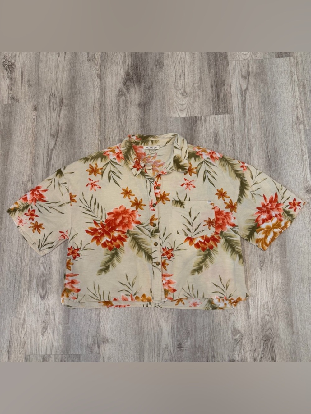 Billabong Floral Cropped Button Up Top Small Beachy